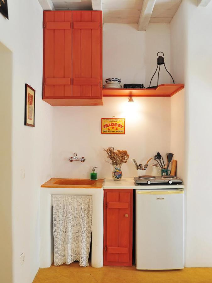 Alonistria Apartment Ormos Aigialis Екстериор снимка